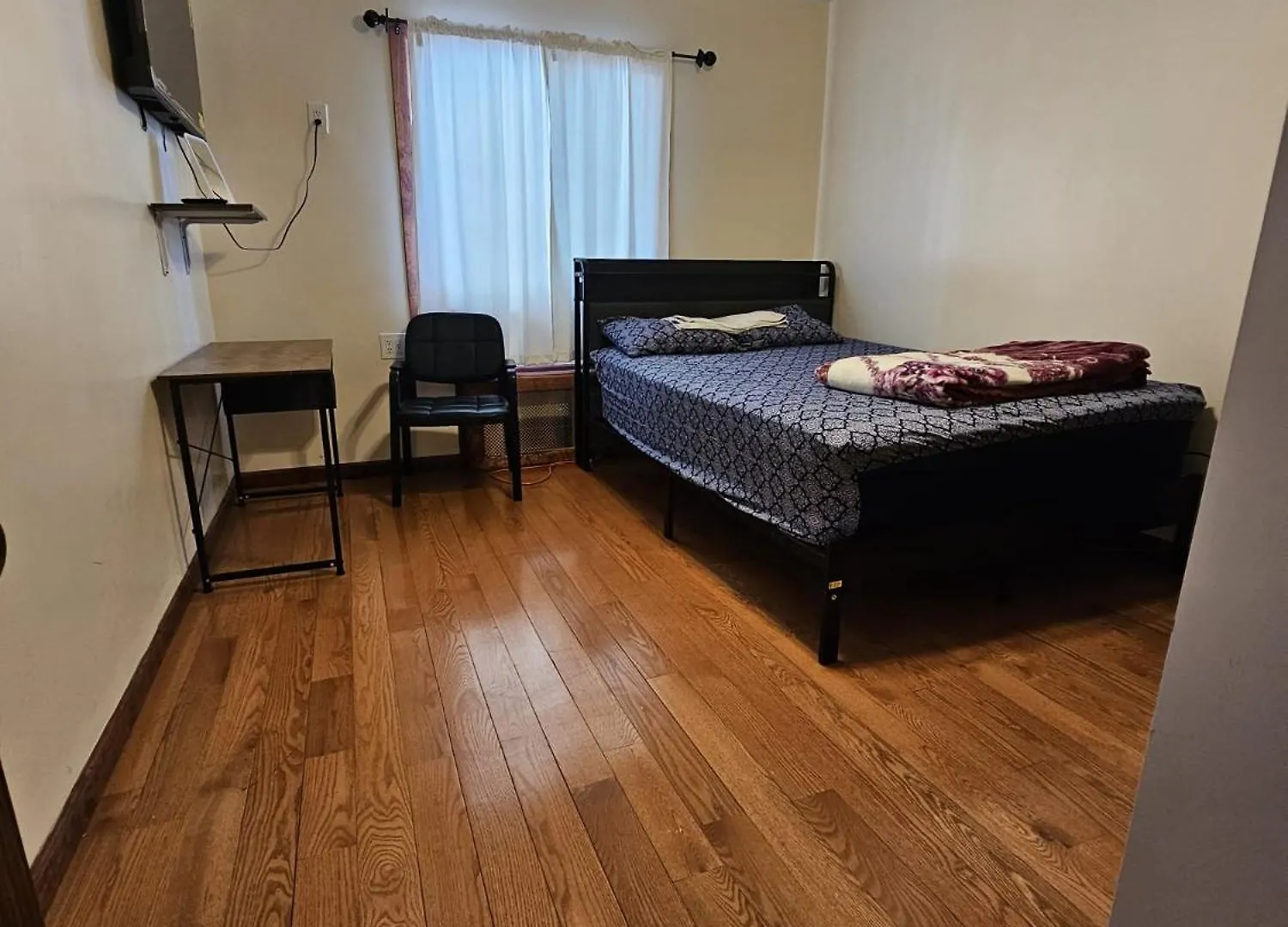 Mukbul & Nesa Jamaica House Apartment New York